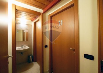 Hall / corridoio - Locale Commerciale Via Francesco Lattanzio
 
25, Bari - foto 11