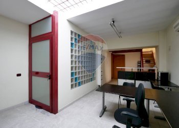 Ufficio - Locale Commerciale Via Francesco Lattanzio
 
25, Bari - foto 16