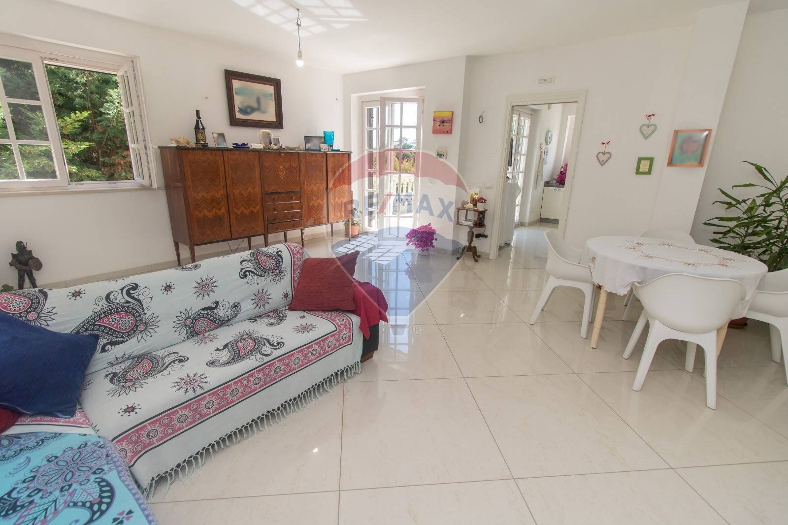 Sala da pranzo - Villa via trasbordo
 
15, San Vito Chietino - photo 1