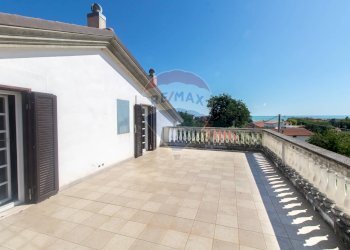 Terrazza - Villa via trasbordo
 
15, San Vito Chietino - foto 8