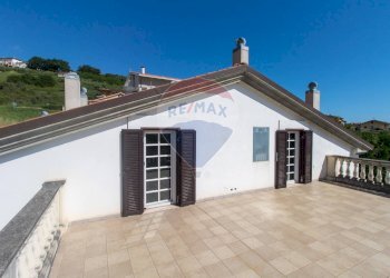 Terrazza - Villa via trasbordo
 
15, San Vito Chietino - foto 11