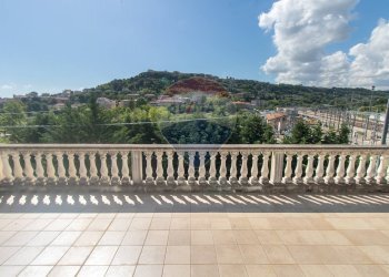 Terrazza - Villa via trasbordo
 
15, San Vito Chietino - foto 12