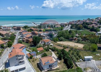 Vista dell\'acqua - Villa via trasbordo
 
15, San Vito Chietino - foto 9