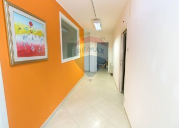 Hall / corridoio - Villa via trasbordo
 
15, San Vito Chietino - foto 39