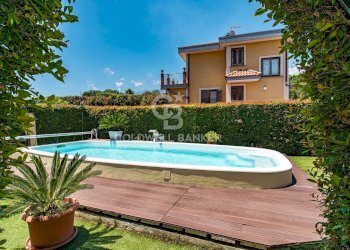 Foto 1 - Villa Via Chiesa di Tagliaborse
 
24, Mascali - foto 1