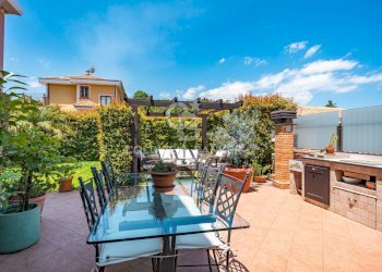 Foto 21 - Villa Via Chiesa di Tagliaborse
 
24, Mascali - foto 21