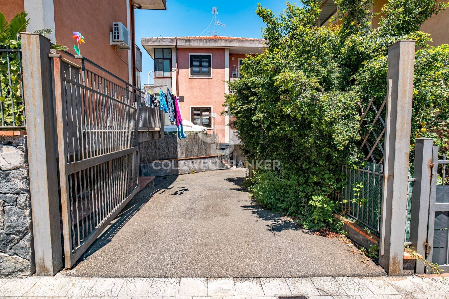 Foto 2 - Magazzino Via San Francesco D'Assisi
 
9, Riposto - foto 2