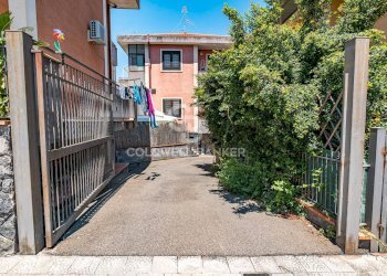 Foto 2 - Magazzino Via San Francesco D'Assisi
 
9, Riposto - foto 2