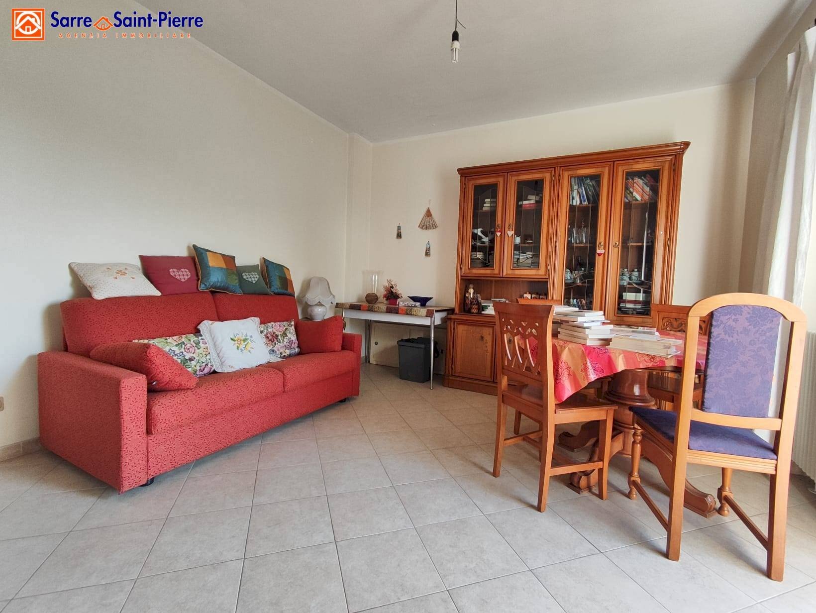 Foto 3 - Bilocale Piazza Zerbion
 
22, Saint-Vincent - foto 3