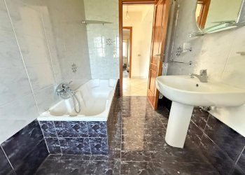 Foto 17 - Four-room apartment Via San Gennaro
 
33, Caserta - photo 17