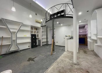 Foto 2 - Negozio Via Fulvio Renella, Caserta - foto 2