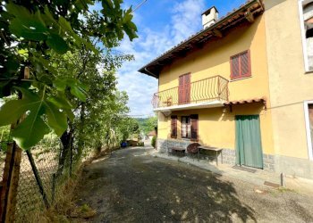 Casa semi indipendente via della Vittoria, Capriglio - foto 1