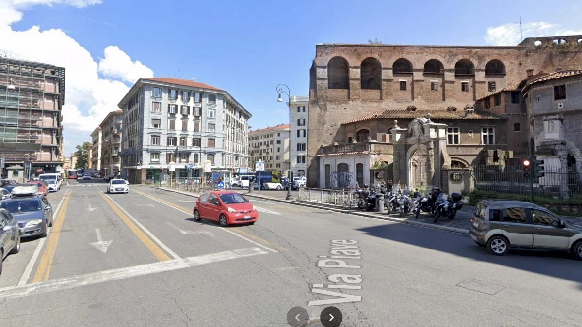 Commercial Premises Roma - photo 1