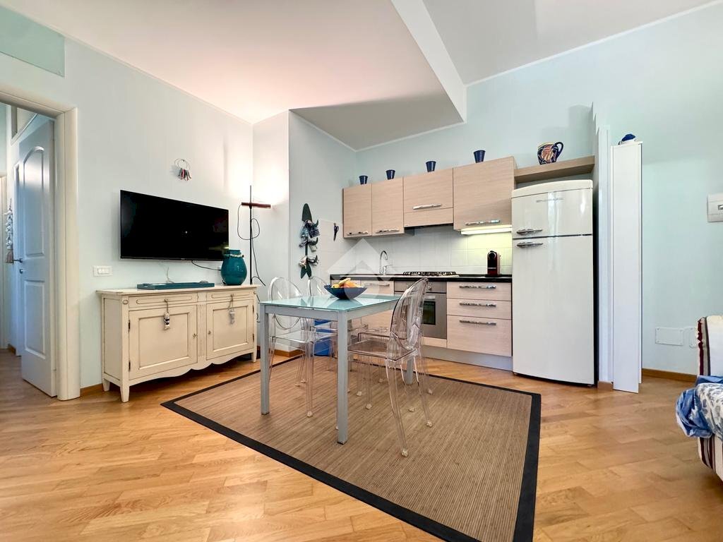 Three-room apartment Viale D. Hanbury, Alassio - photo 2