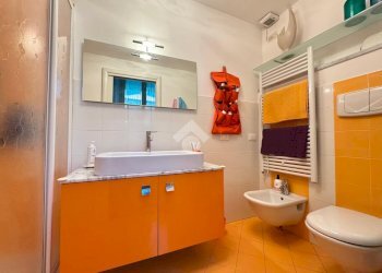 Three-room apartment Viale D. Hanbury, Alassio - photo 8