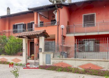 Portion of a house Via Della Chiesa, Isolabella - photo 9