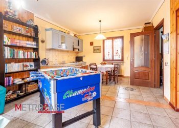 Portion of a house Via Della Chiesa, Isolabella - photo 23