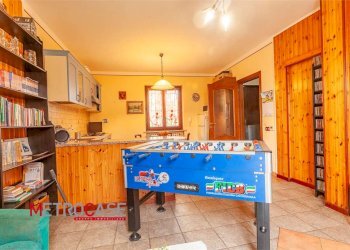 Portion of a house Via Della Chiesa, Isolabella - photo 24