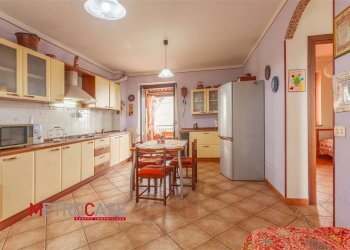 Portion of a house Via Della Chiesa, Isolabella - photo 38