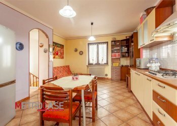 Portion of a house Via Della Chiesa, Isolabella - photo 40