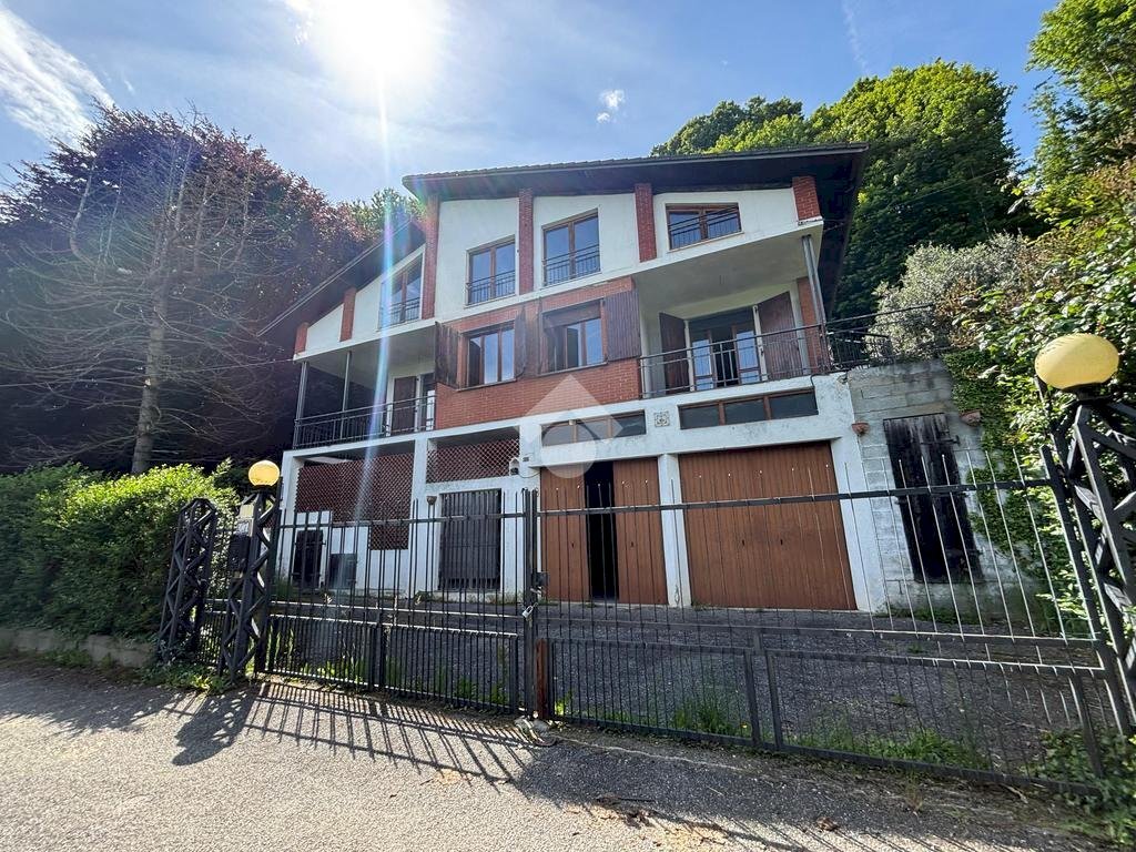 Villa Regione Piani, Val di Chy - foto 1