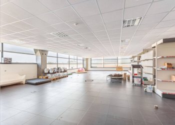 Foto 15 - Locale Commerciale via Raffaello Sanzio
 
19, Villasanta - foto 15