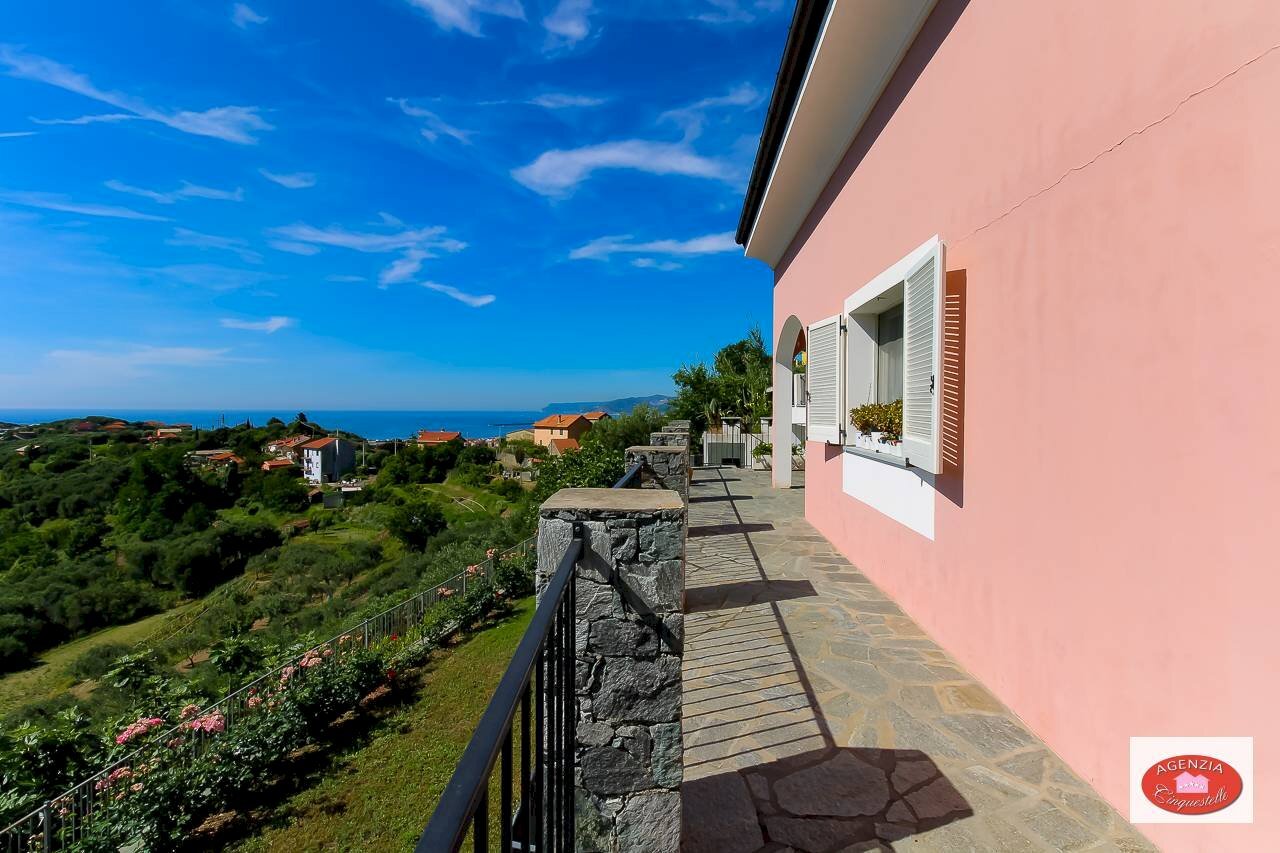 Vista panoramica - Villa Via Dei Siri
 
131, Albisola Superiore - foto 1