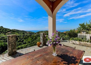 Patio adiacente la cucina - Villa Via Dei Siri
 
131, Albisola Superiore - foto 13