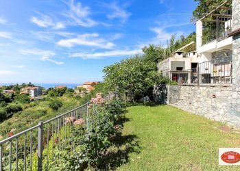 Giardino con vista mare - Villa Via Dei Siri
 
131, Albisola Superiore - foto 35