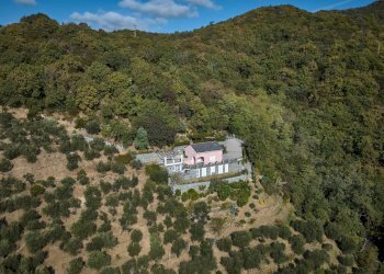 Esterno - Villa Via Dei Siri
 
131, Albisola Superiore - foto 39