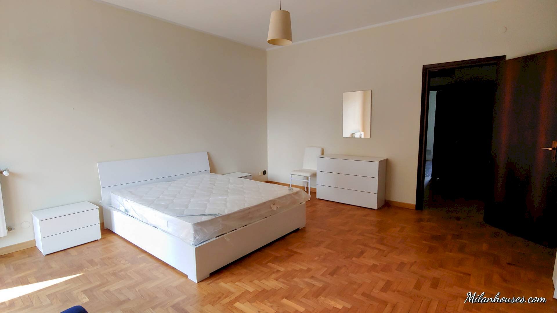 Foto 3 - Quadrilocale Via Andrea Maffei
 
10, Milano - foto 3