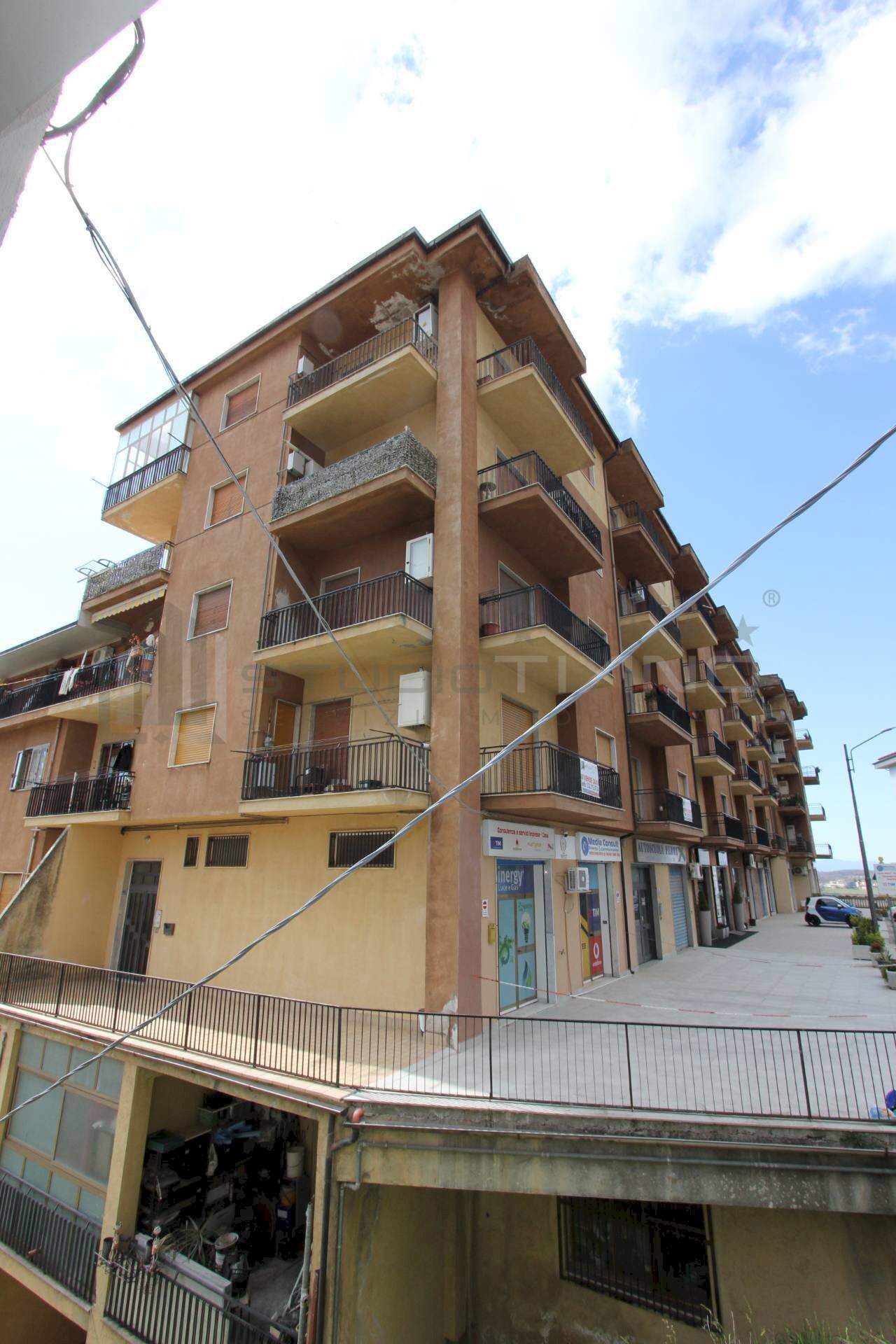 Foto 2 - Appartamento VIA ALCIDE DE GASPERI
 
17, Rogliano - foto 2