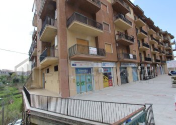 Foto 3 - Appartamento VIA ALCIDE DE GASPERI
 
17, Rogliano - foto 3