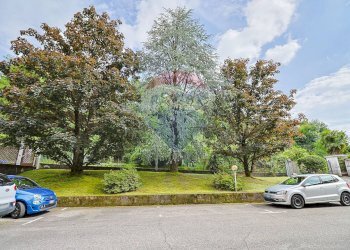 Giardino - Quadrilocale Via Ugo Foscolo
 
2, Gemonio - foto 29