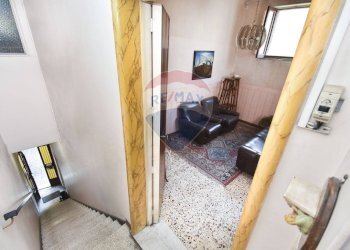 Hall / corridoio - Casa indipendente via circonvallazione
 
115, Paterno - foto 5