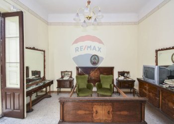 Soggiorno - Casa indipendente via circonvallazione
 
115, Paterno - foto 12