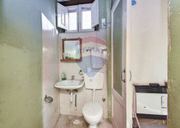 Bagno - Casa indipendente via circonvallazione
 
115, Paterno - foto 15