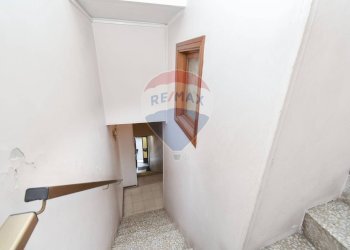 Scale - Casa indipendente via circonvallazione
 
115, Paterno - foto 18