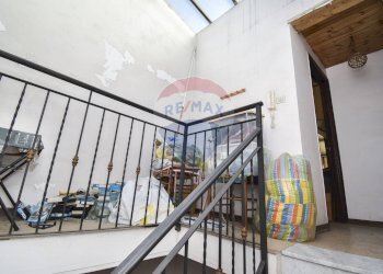 Scale - Casa indipendente via circonvallazione
 
115, Paterno - foto 37