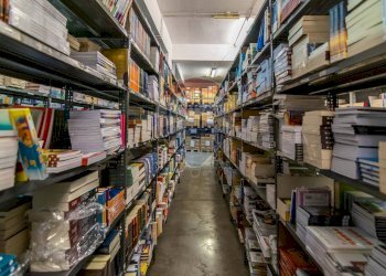 Dispensa di stoccaggio - Commercial Premises Via Nazionale
5, Motta Sant'Anastasia - photo 13