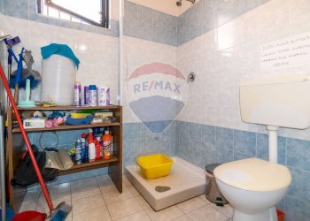 Bagno - Commercial Premises Via Nazionale
5, Motta Sant'Anastasia - photo 28