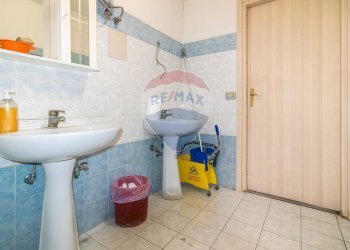 Bagno - Commercial Premises Via Nazionale
5, Motta Sant'Anastasia - photo 29