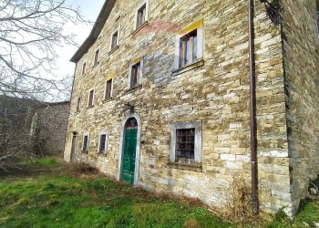 Casa all\'aperto - Casa semi indipendente Loc. Villa di Compito
 
16, Chiusi della Verna - foto 2