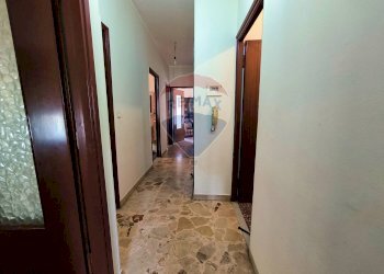 Hall / corridoio - Quadrilocale via Ischia
 
20, Giardini-Naxos - foto 4