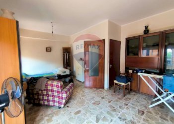 Soggiorno - Quadrilocale via Ischia
 
20, Giardini-Naxos - foto 14