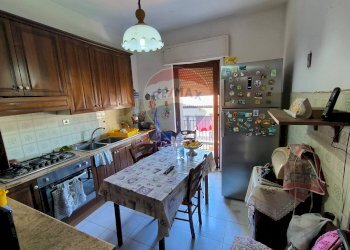 Cucina - Quadrilocale Via Ischia
 
20, Giardini-Naxos - foto 5