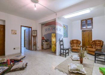 Soggiorno - Appartamento Via Bixio
 
2, Guastalla - foto 32