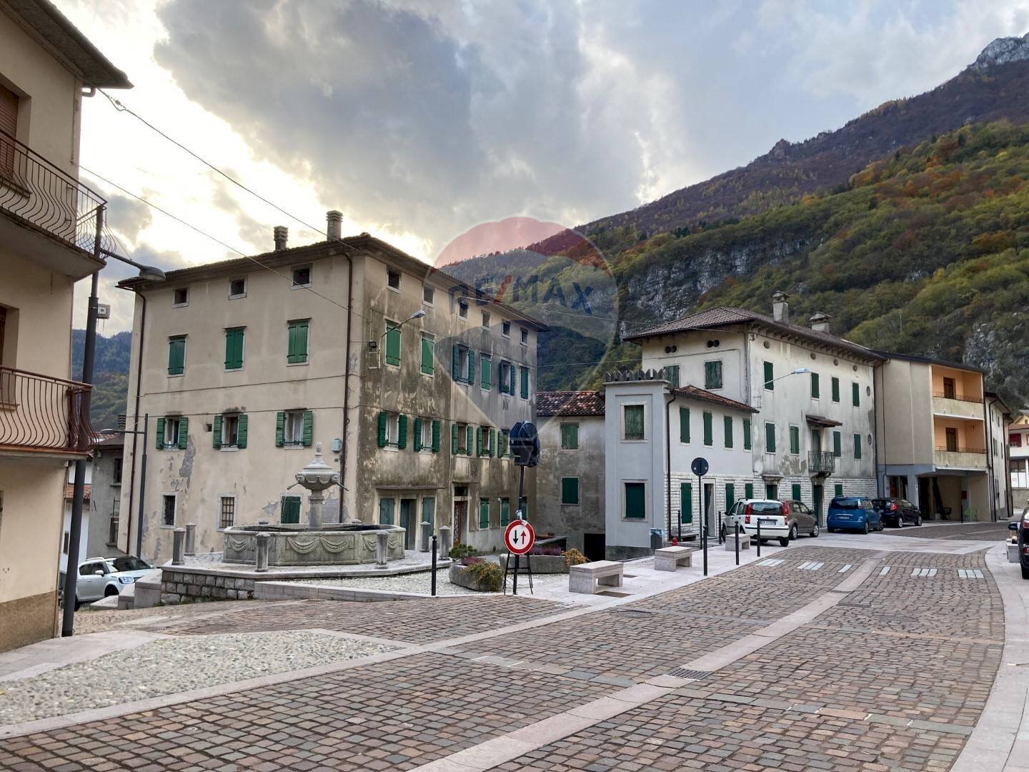 Edificio all\'aperto - Apartment Piazza della Fontana
 
68, Longarone - photo 3