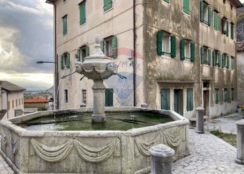 Edificio all\'aperto - Appartamento Piazza della Fontana
68, Longarone - foto 4