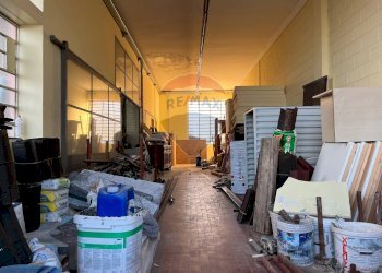 Dispensa di stoccaggio - Laboratorio VIA VARESE
 
43, Gallarate - foto 4